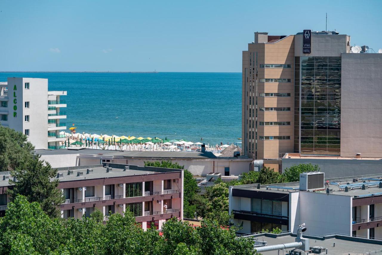 Moonlight Mamaia Apartments Extérieur photo