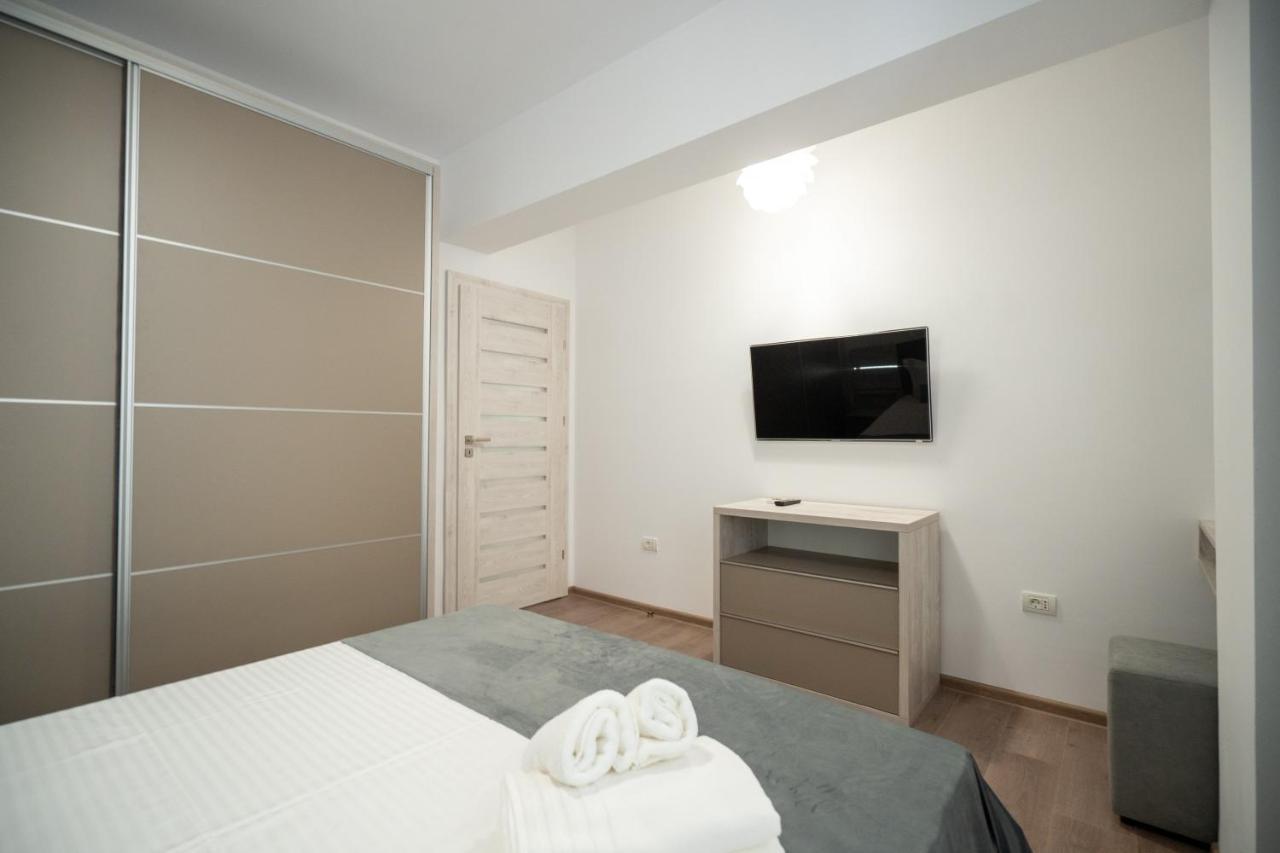 Moonlight Mamaia Apartments Extérieur photo