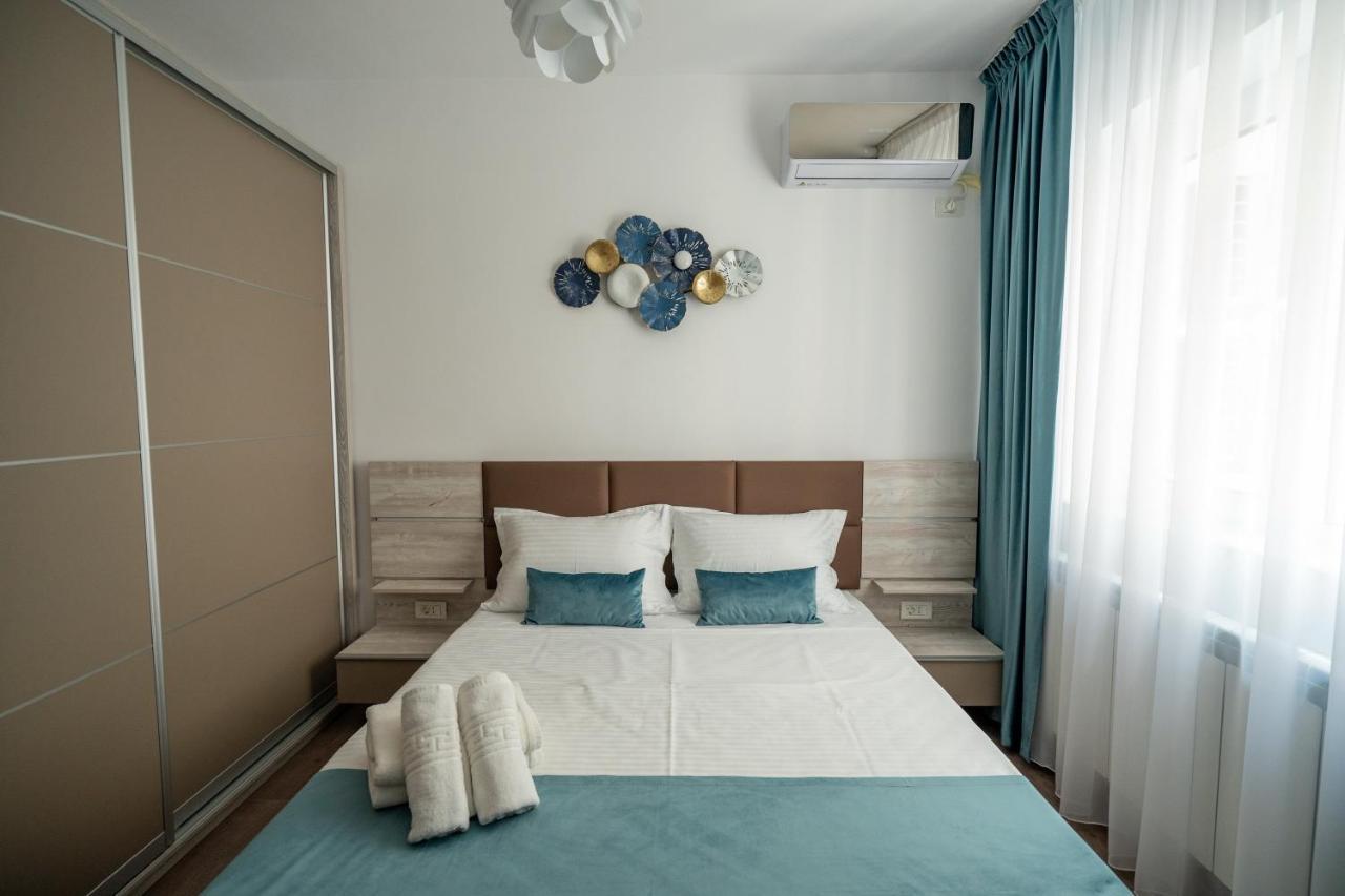 Moonlight Mamaia Apartments Extérieur photo
