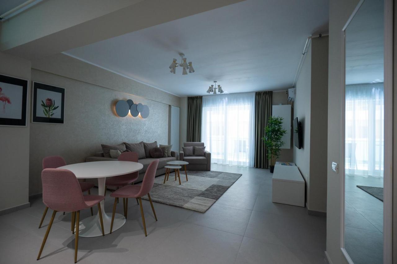 Moonlight Mamaia Apartments Extérieur photo
